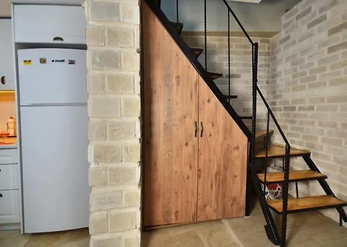 Bonjour Suit Private Triplex Apartment