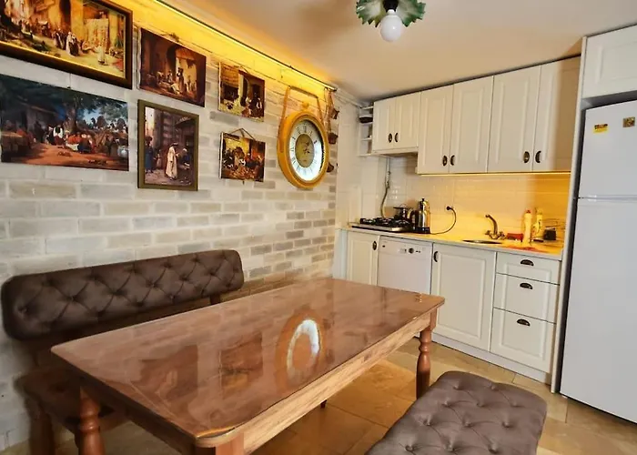 Bonjour Suit Private Triplex Apartment