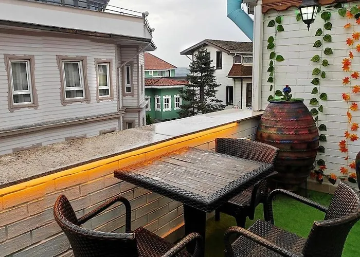 Bonjour Suit Private Triplex Apartment