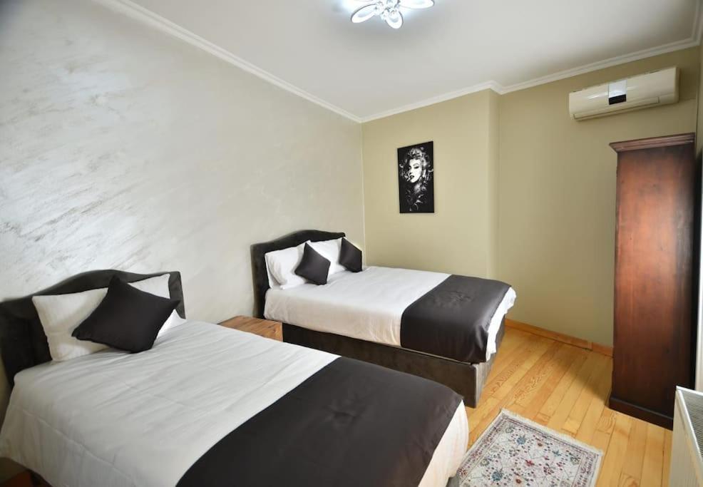Bonjour Private Triplex